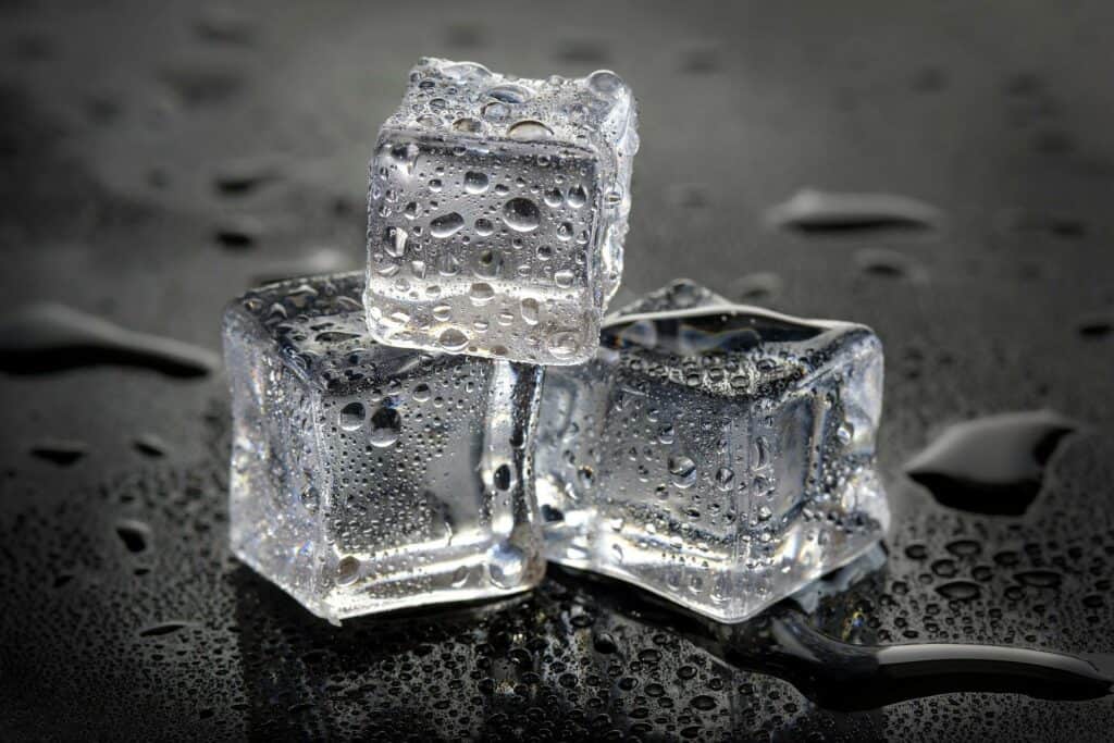 how long for ice cubes to freeze